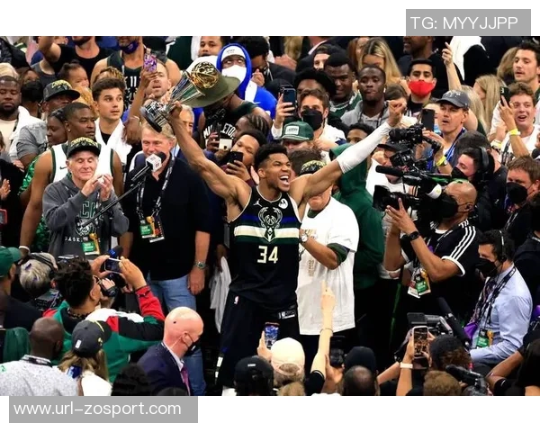 字母哥续约前景乐观明年10月或签4年275亿合同